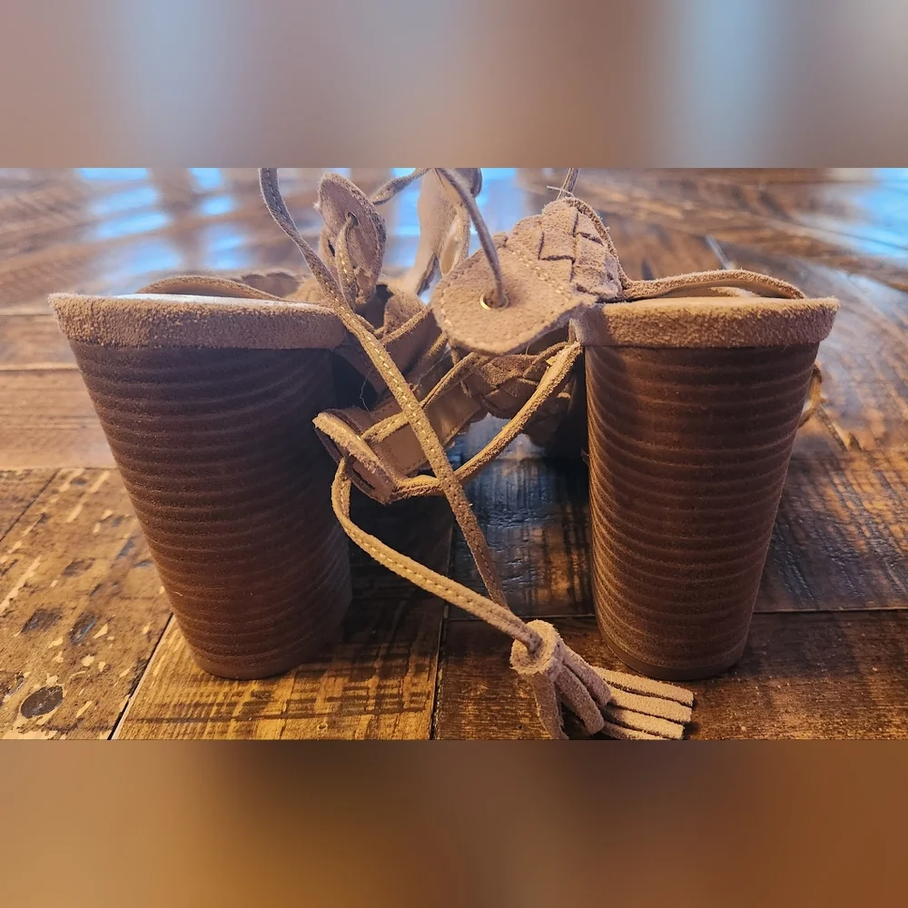 BCBGeneration Taupe Ladina Braided Heels 8.5 💗 - Picture 7 of 8